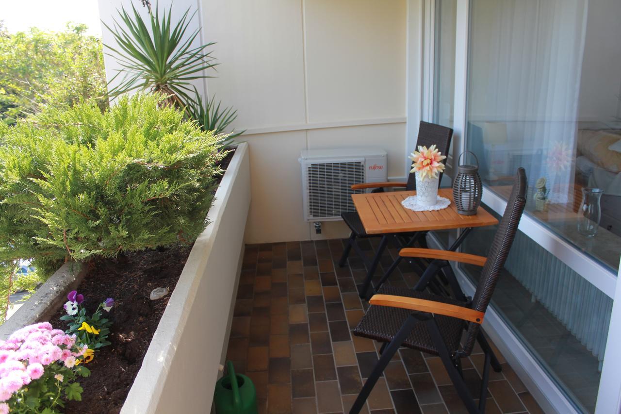 Mariaprimavera Apartment Am Kurpark Mit Schwarzwaldblick * * * * バート・クロツィンゲン エクステリア 写真