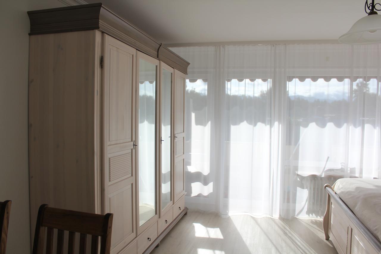 Mariaprimavera Apartment Am Kurpark Mit Schwarzwaldblick * * * * バート・クロツィンゲン エクステリア 写真